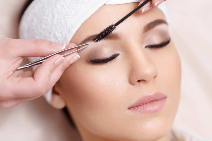 Eyebrow Services Homestead